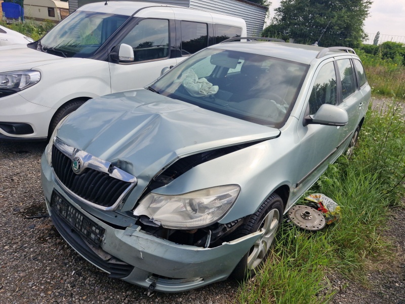 Škoda Octavia 2 1.6 TDI 77KW 4×4 - 8