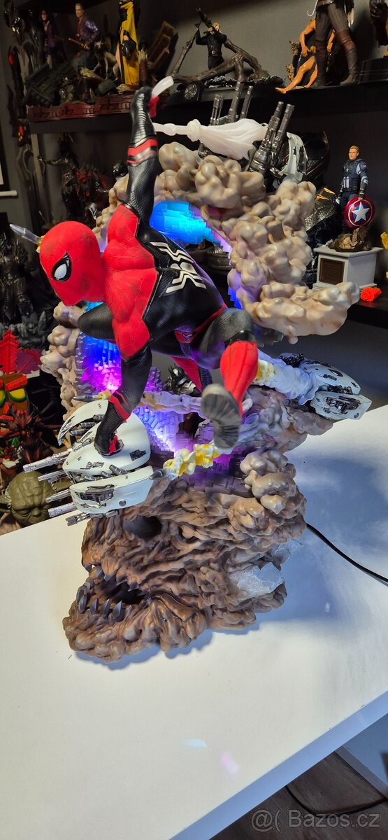 Spider-Man: Far from home - Legacy Replica - 8