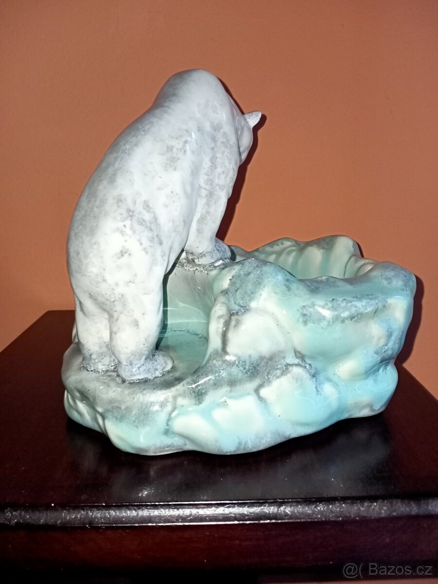 Popelník s medvědem. z.n DITMAR URBACH V.20cm Š.21 cm super - 8