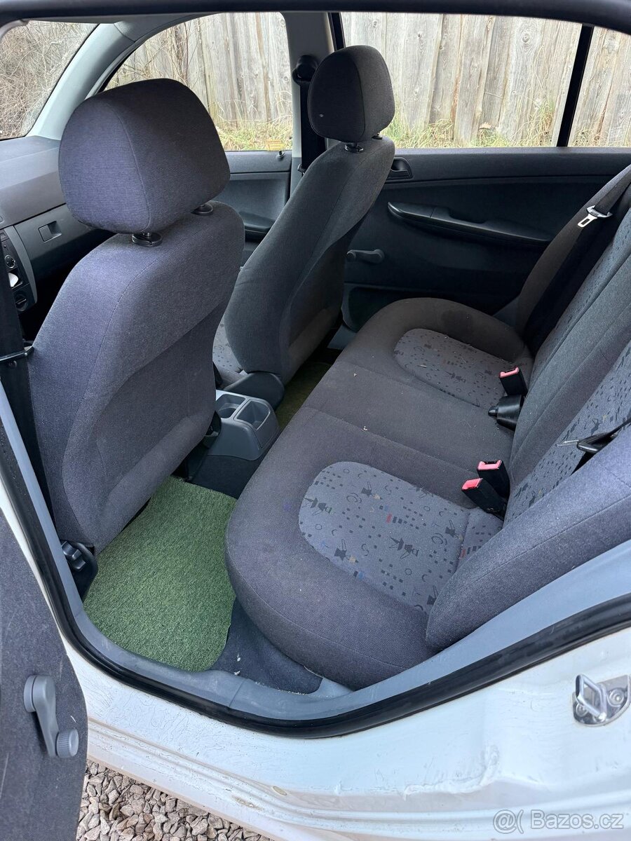 Škoda Fabia 1,4 MPi - 8