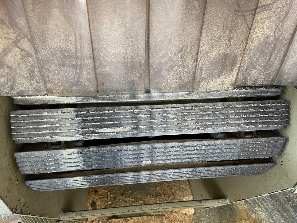 Rozmítací pila jednohřídelová PWR 401.6 75 kW - TOS - 8