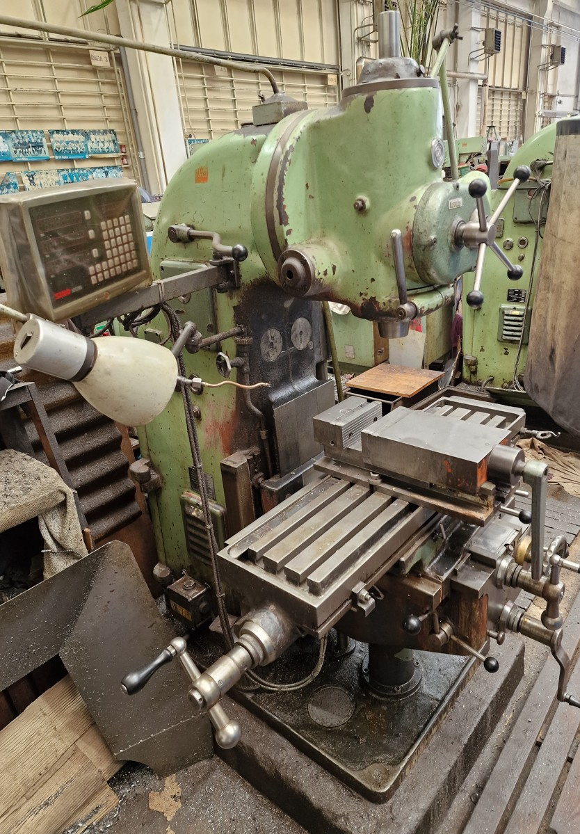 Frézka svislá FV 32 - 8