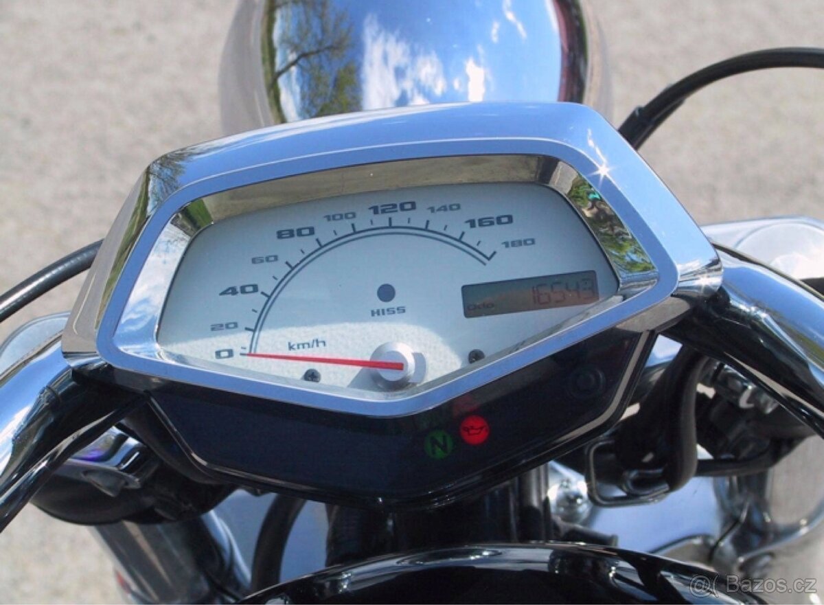 Prodám HONDA VT 1300 CX - 8