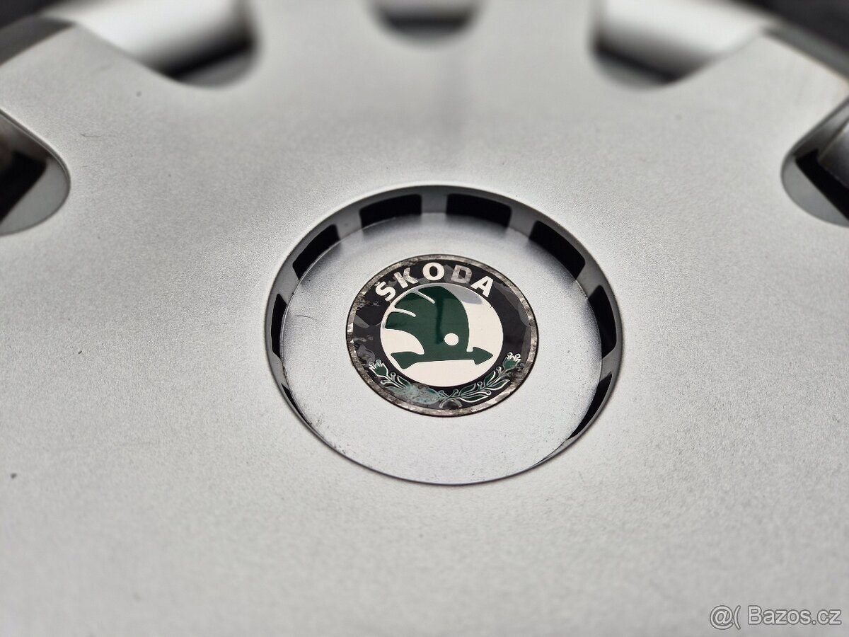 Kompletní zimní ocelová kola ŠKODA - 195/65 R15 - 5x100 - 8