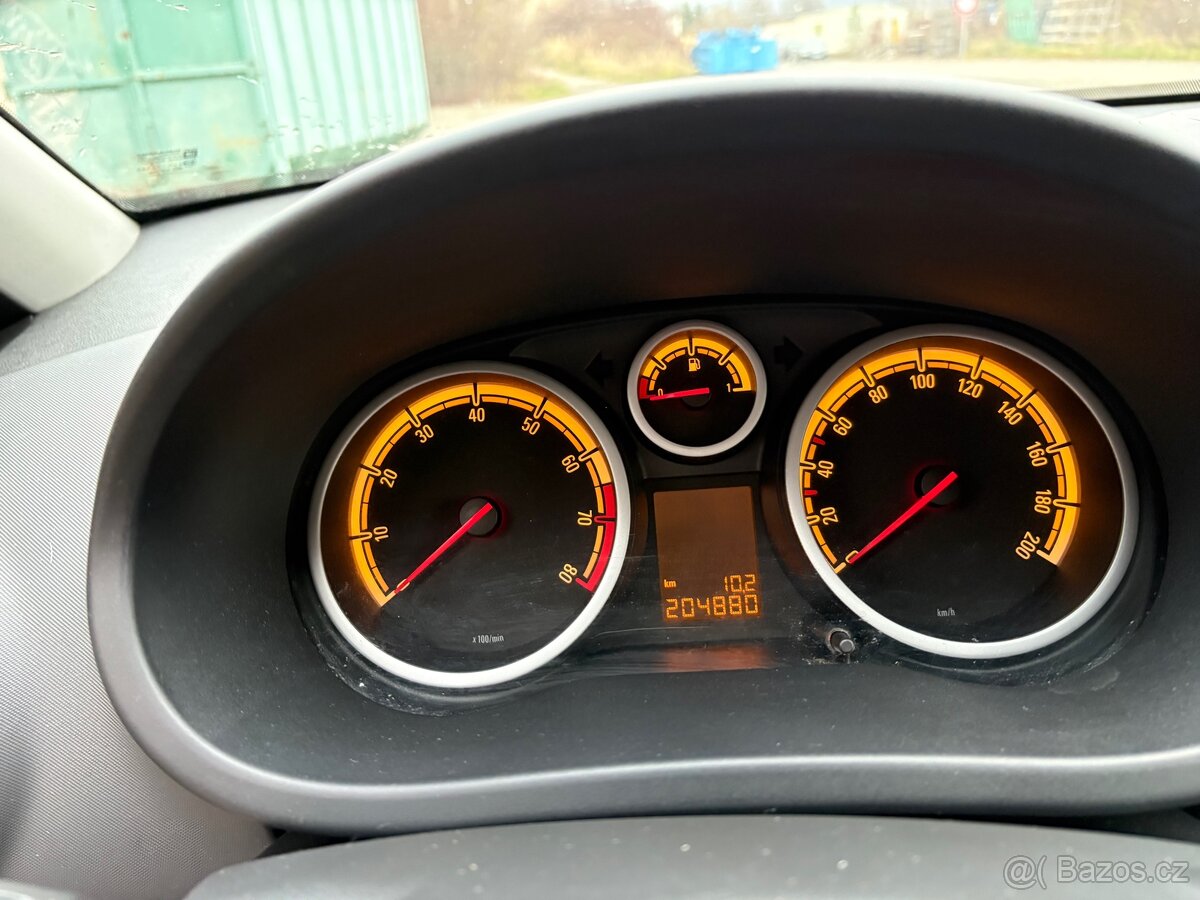 Opel Corsa - 8