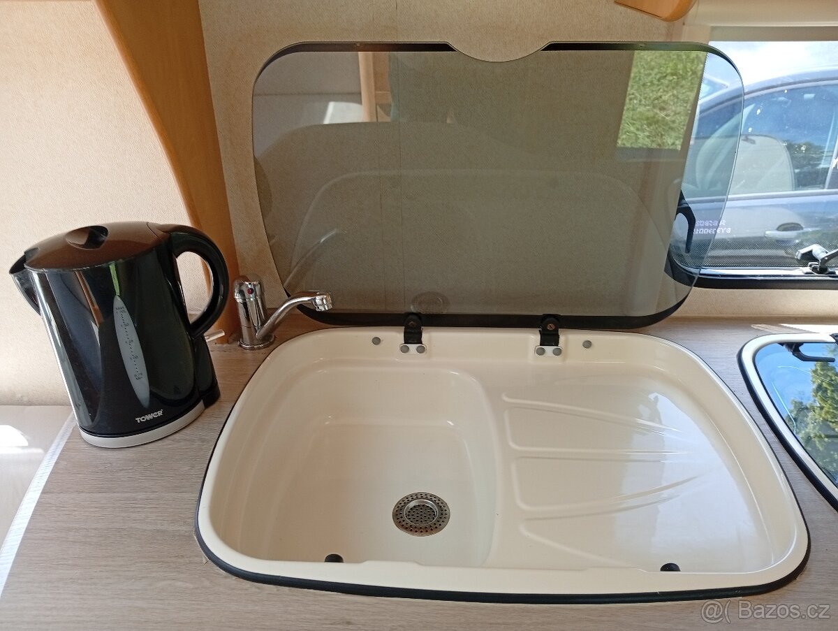 KARAVAN Bailey RANGER ZIMNÍ SLEVA pro 2 nebo 4 osoby AKCE - 8