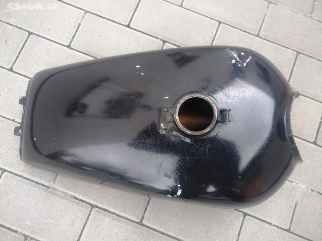 Nádrž Honda CB 250G - 8