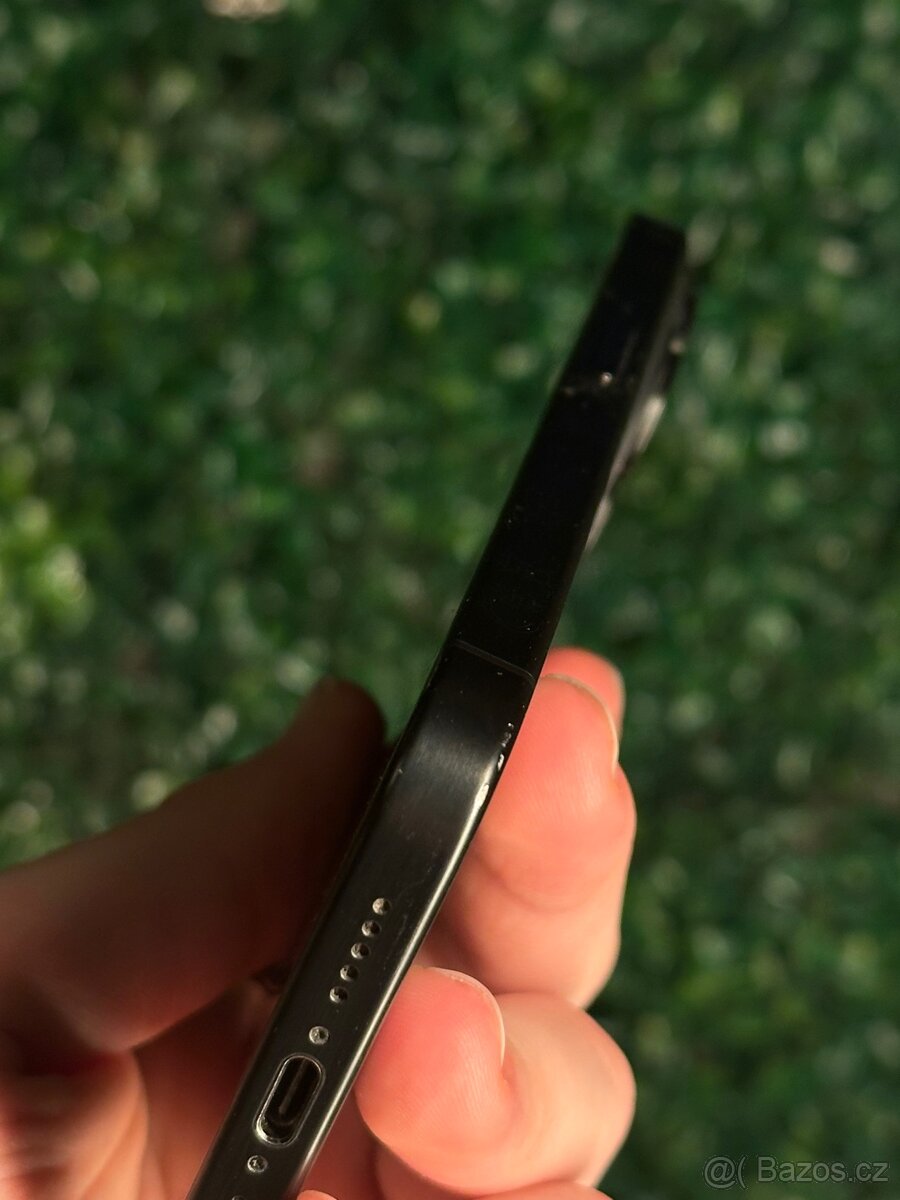 iPhone 15 Pro - 128gb (Stav B) - 8