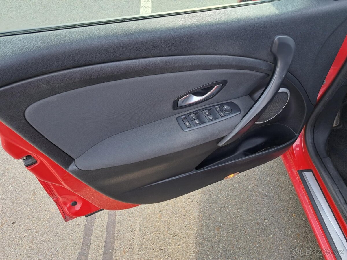 Renault Megane combi 1.6i - 8