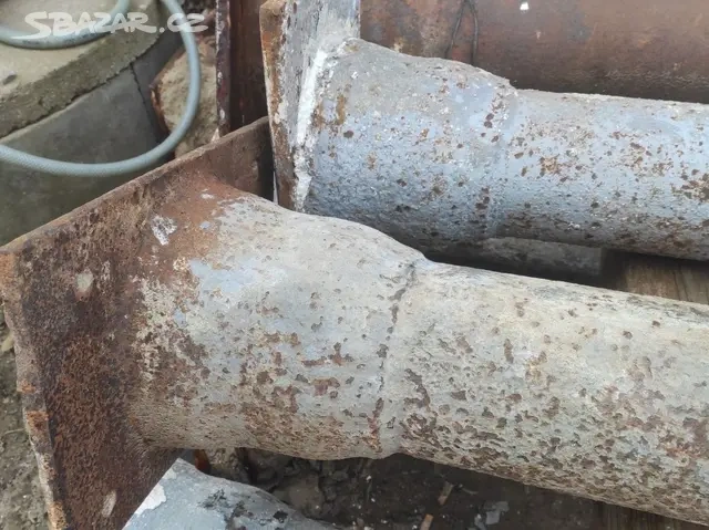 Staré železné sloupy, železný sloup, 36 ks - 8