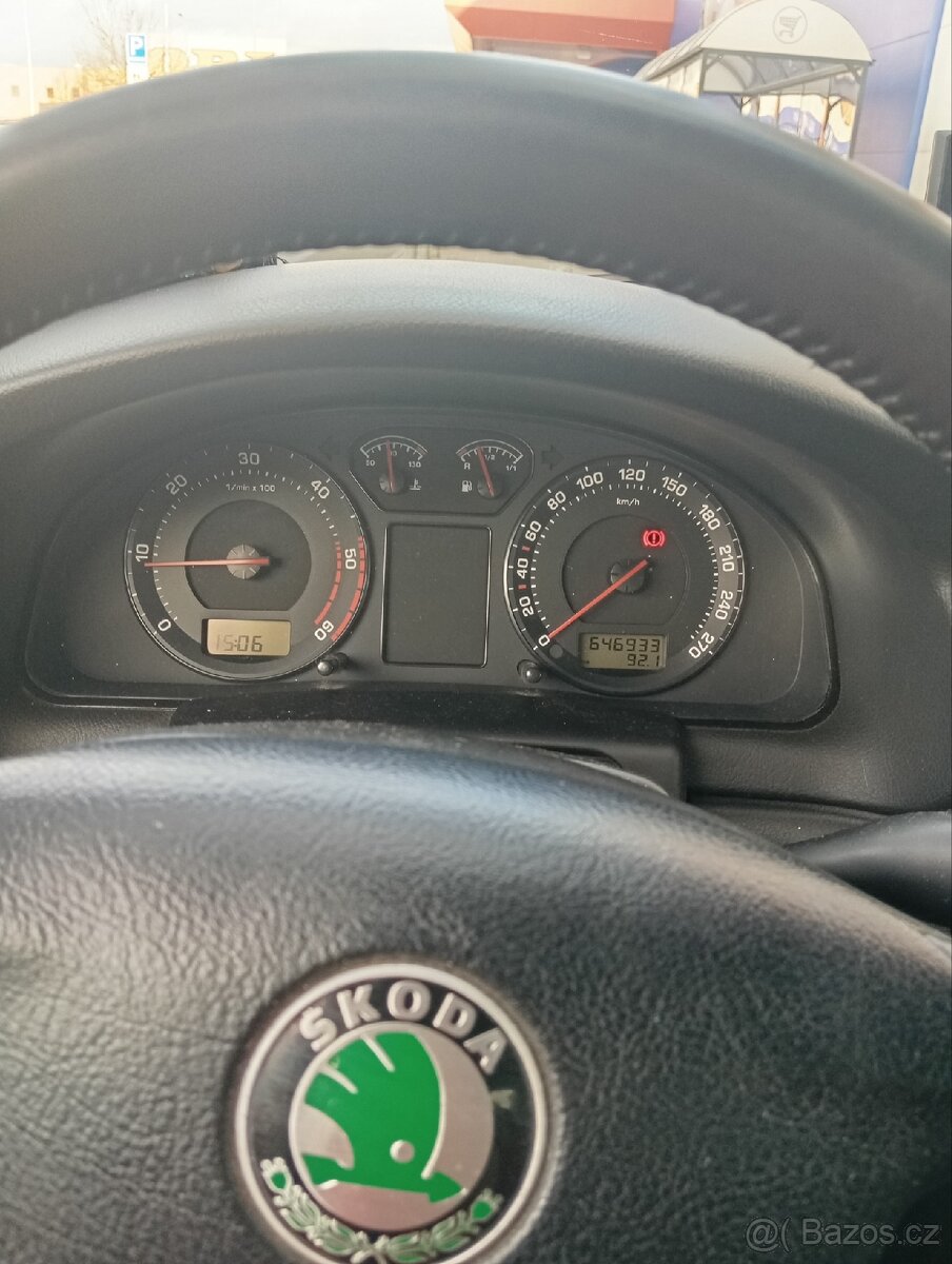 Škoda Superb 1.9 TDI - 8