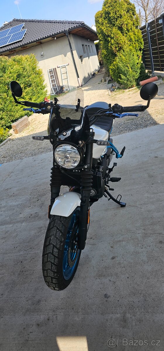 Royal Enfield Guerrilla 450 - 8