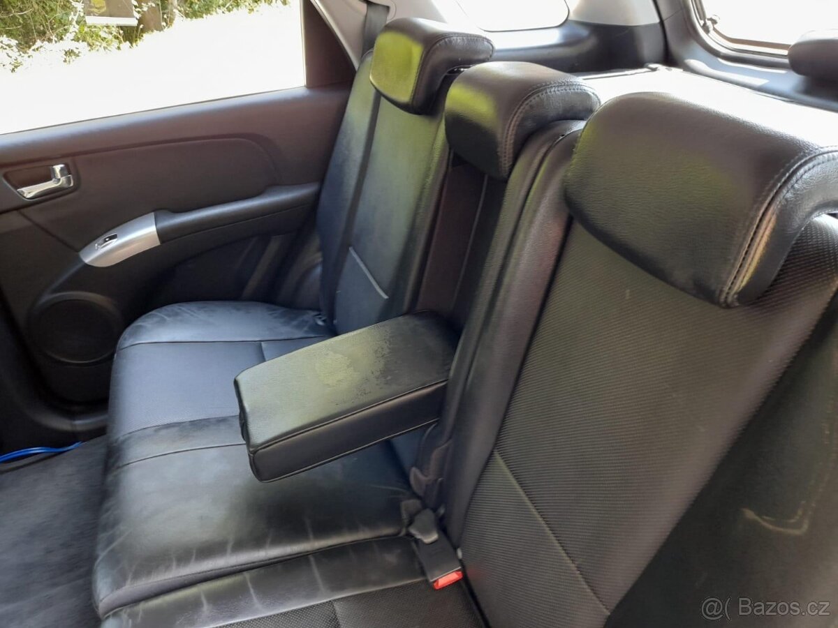 Kia sportage 2.0 CRDI 4X4 NOVÁ STK TAŽNÉ ZAŘÍZENÍ 2xKlič - 8