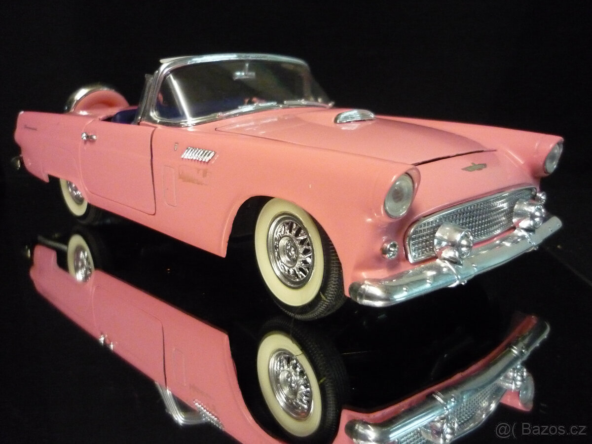 Ford Thunderbird 1956 Revell 1/18 - 8