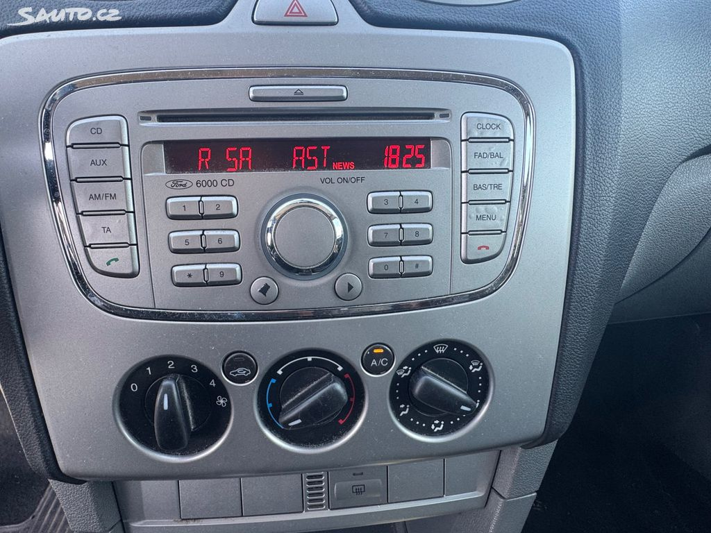 Ford Focus, 1.6TDCi-KLIMA-PERFEKTNÍ STAV - 8