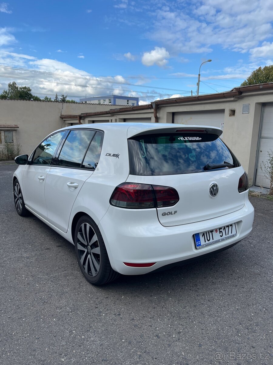 Volkswagen Golf VI 1.6 MPI - 8