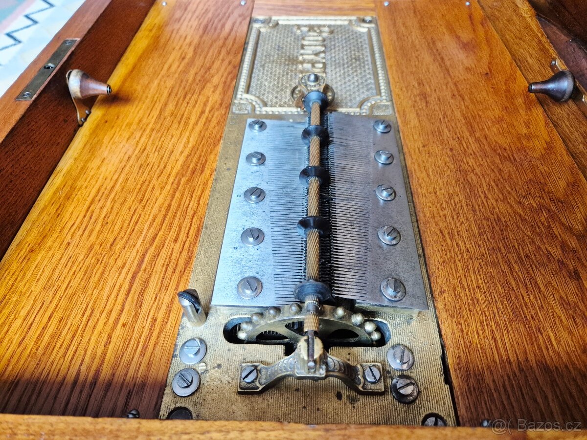 Velký starožitný Polyphon, 1889 - 8