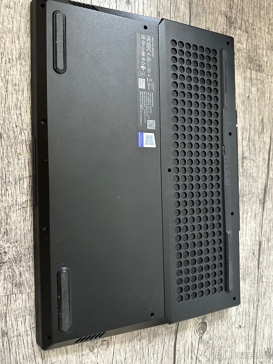 Herní notebook Lenovo Legion - Ryzen 5, 16GB, SSD - 8