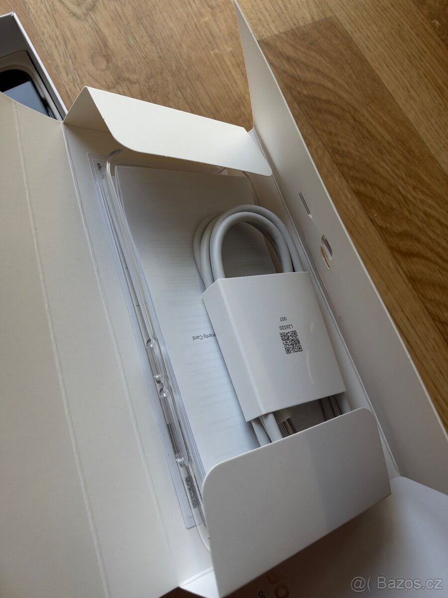 Xiaomi 17 256GB černý - 8