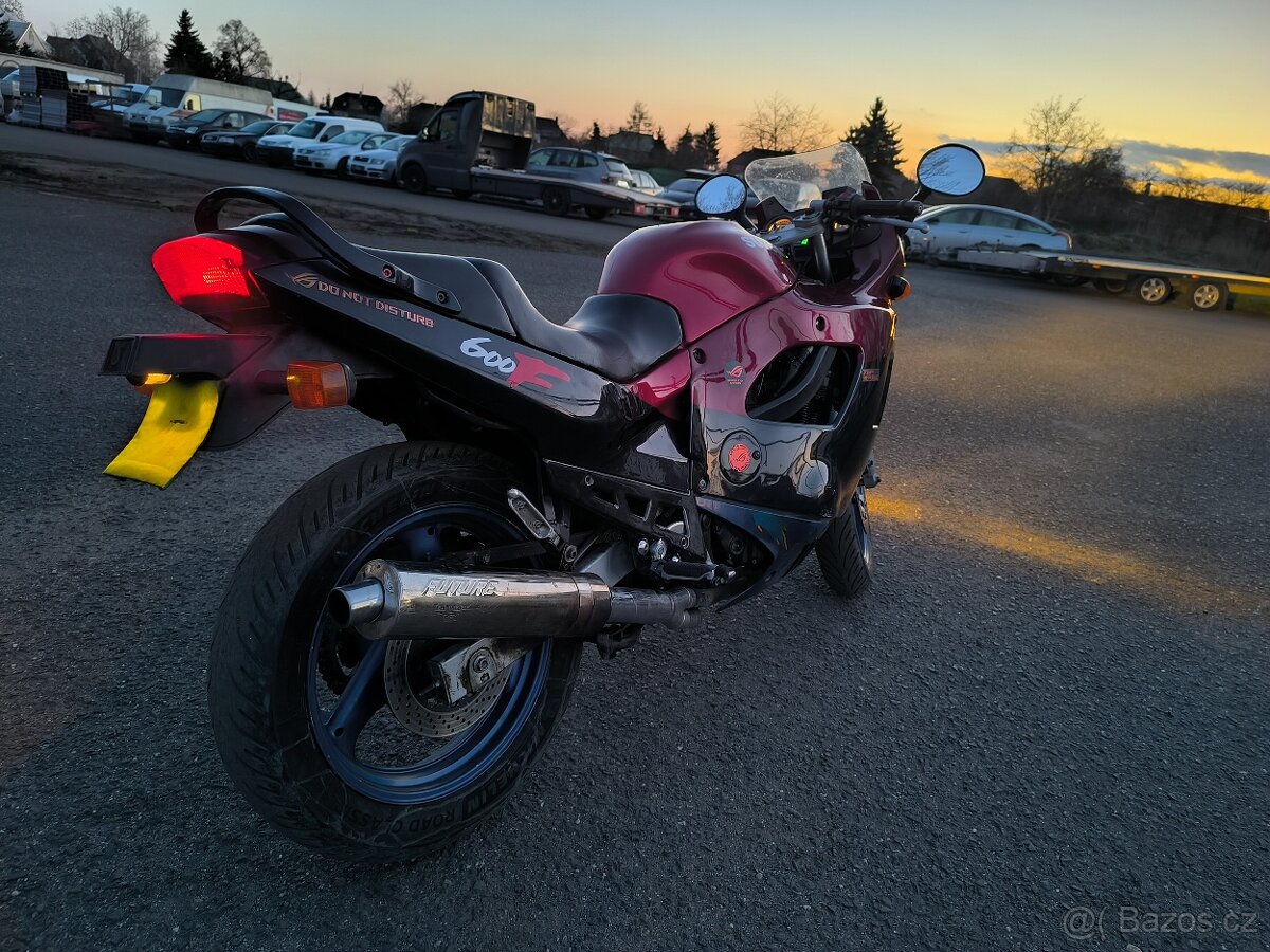 Suzuki Gsx 600f - 8