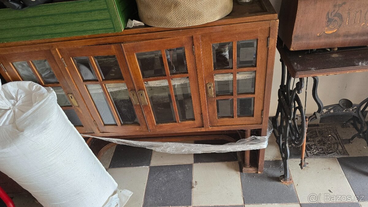 Starožitný kuch.nábytek, kredenc - 8