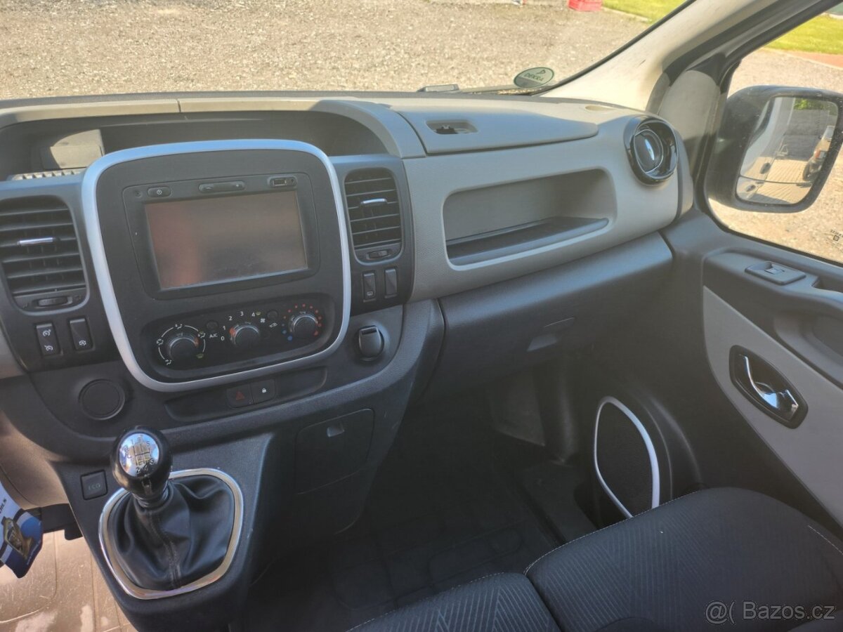 Renault Trafic 1.6 DCI - 8