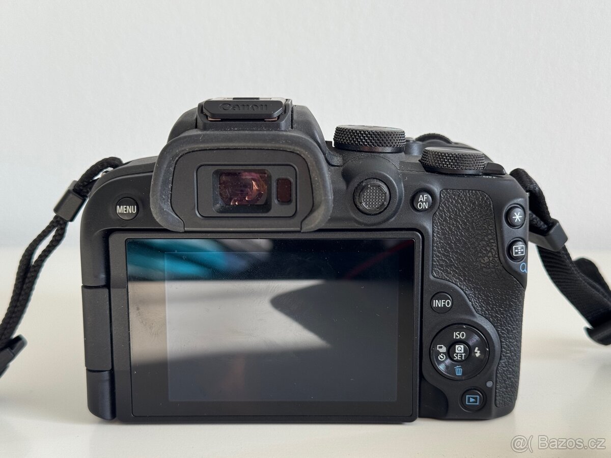 Canon R10 + objektiv 18-45 - v záruce - 8