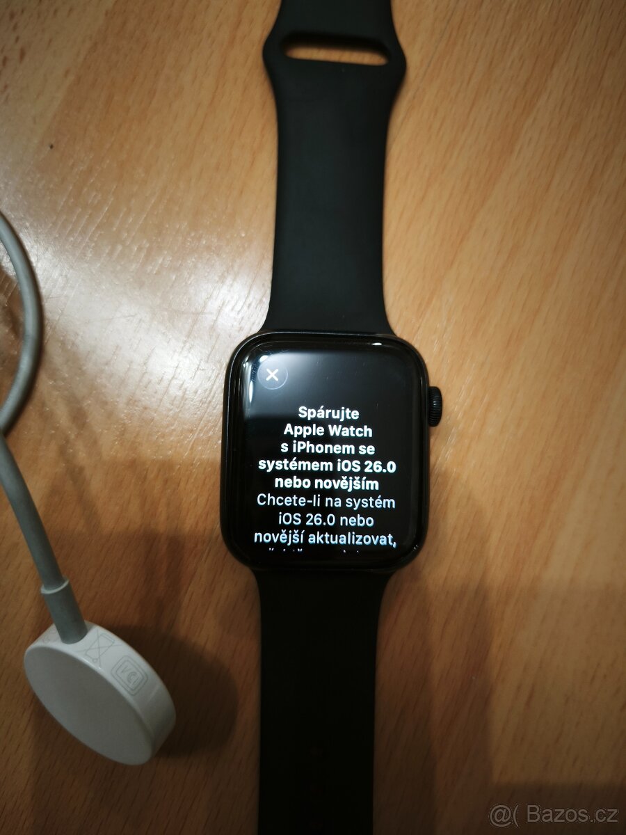 Apple Watch SE (1. gen.) 44 mm GPS - 8