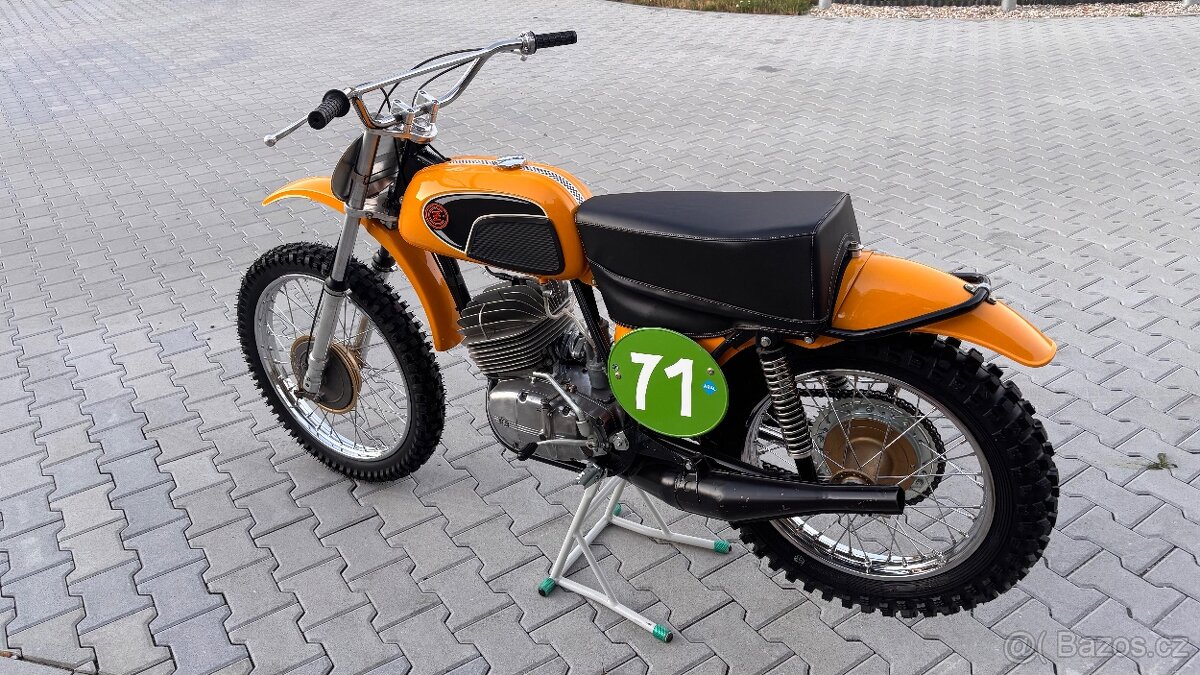 ČZ 250 motokros - 8