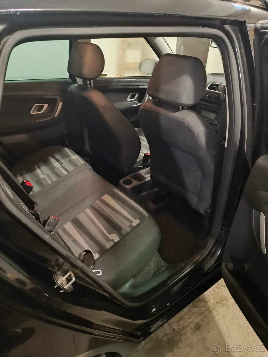 Škoda Fabia Kombi 2009 - 8