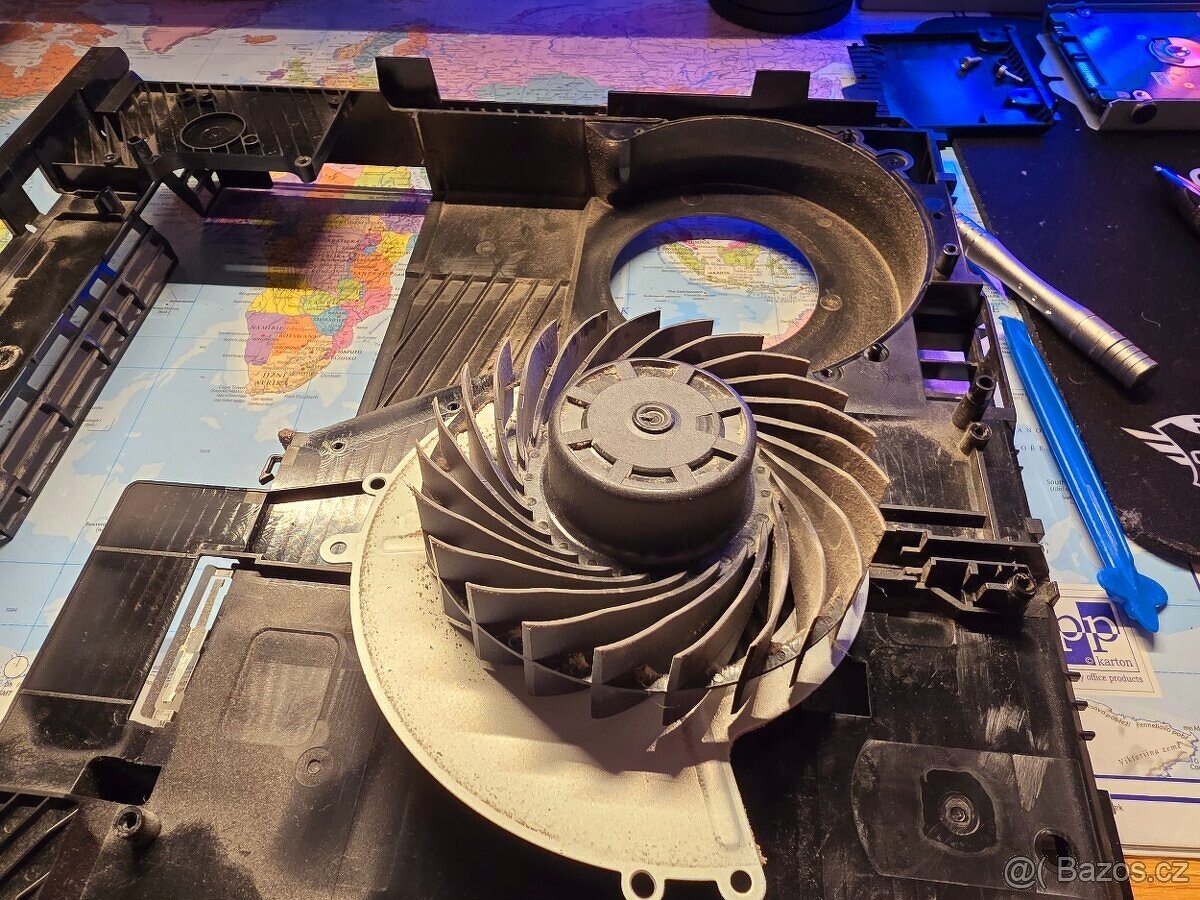 Čistění herní konzolí PS3, PS4, PS4 PRO, PS5 - 8