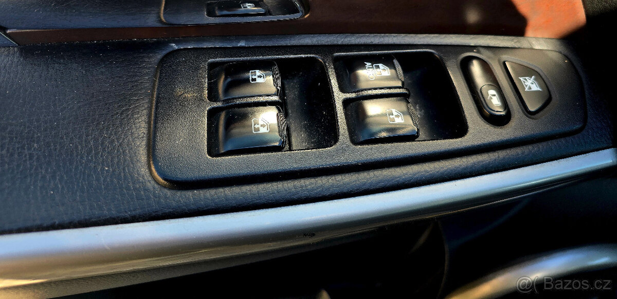 SsangYong Rexton 2.7 XDi 5V 121 kW 4X4 - 8