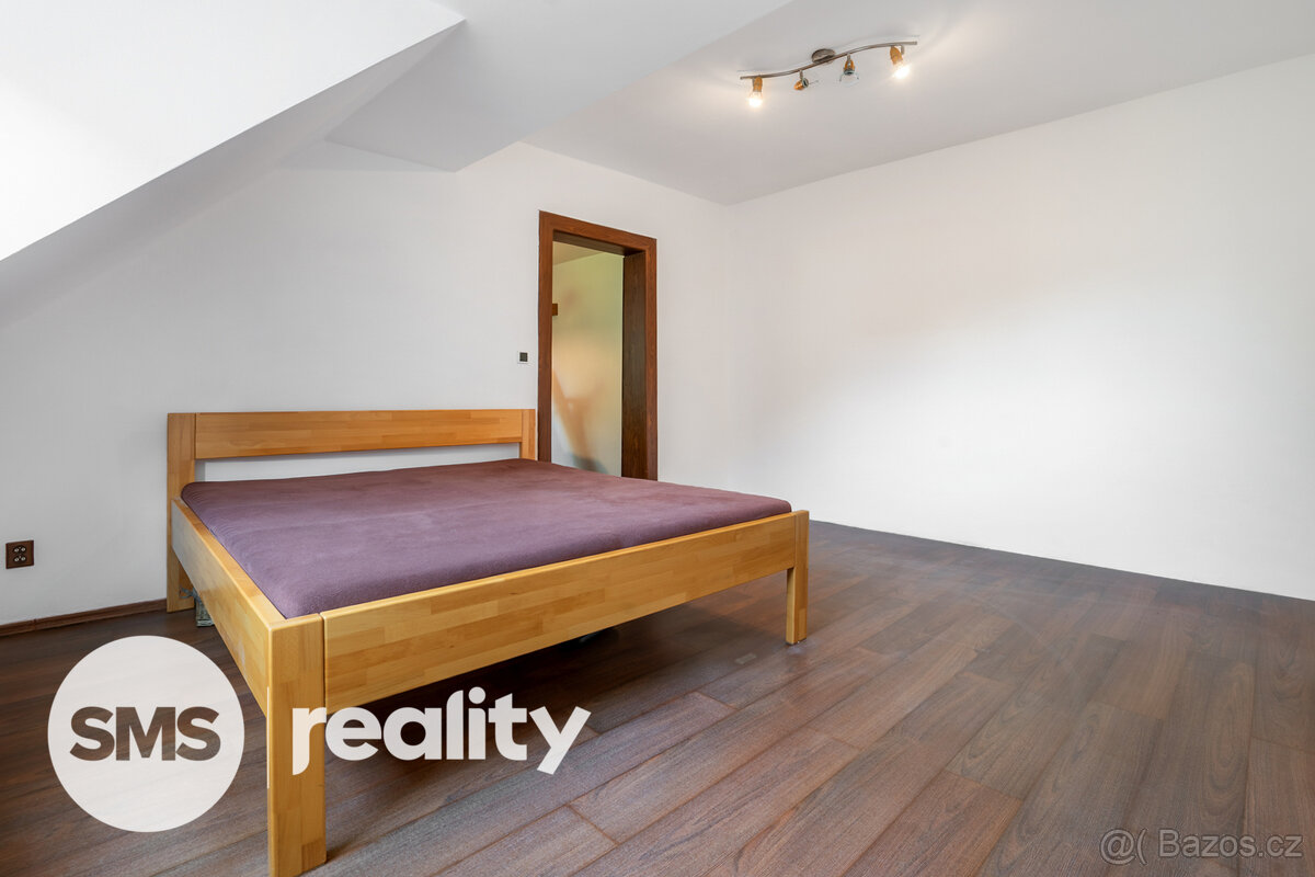 Prodej prostorného bytu 3+1 (99,6 m²) – Frýdek-Místek, ul. E - 8