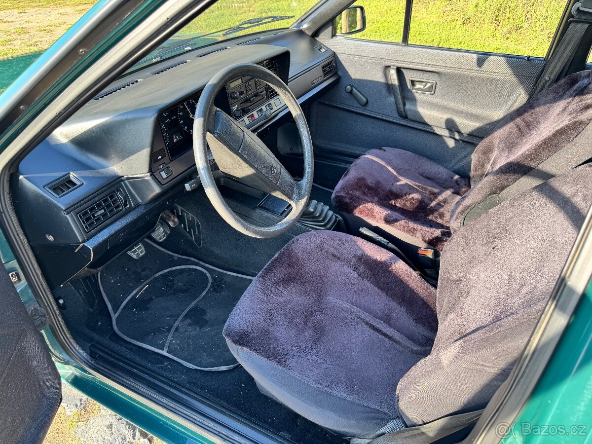 VW Passat B2 Combi (1987) - 8