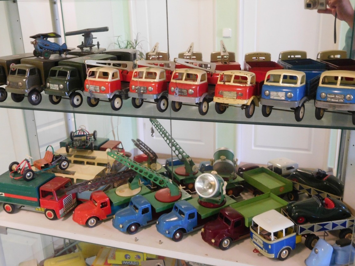 STARÉ RETRO HRAČKY - 8