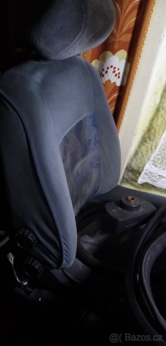 PRODÁM DÍLY NA RENAULT CLIO I, INTERIÉRY - 8