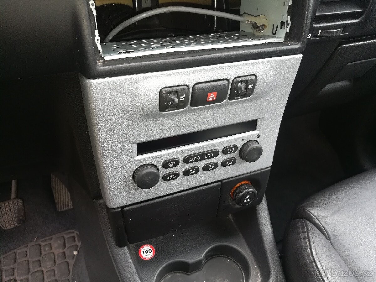 Prodám dily Opel Zafira 2.2i irmscher - 8