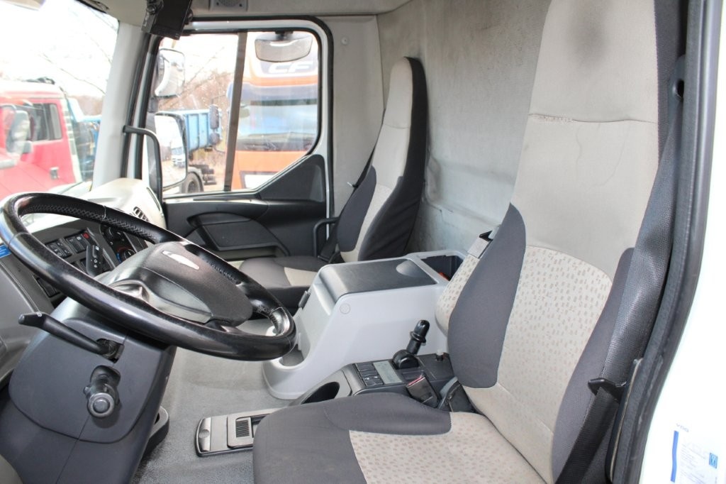 RENAULT PREMIUM DXI R 370.26 S PR 6X2, THERMO KING MD200 - 8