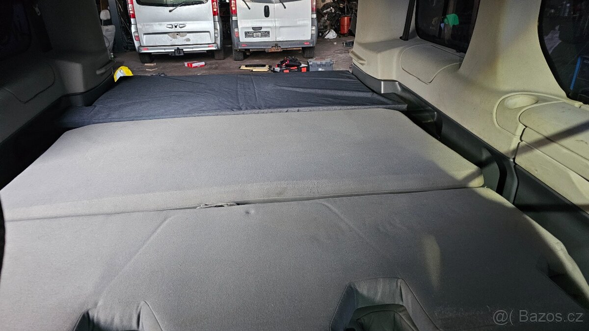 Vestavba Renault Trafic Generation - 8