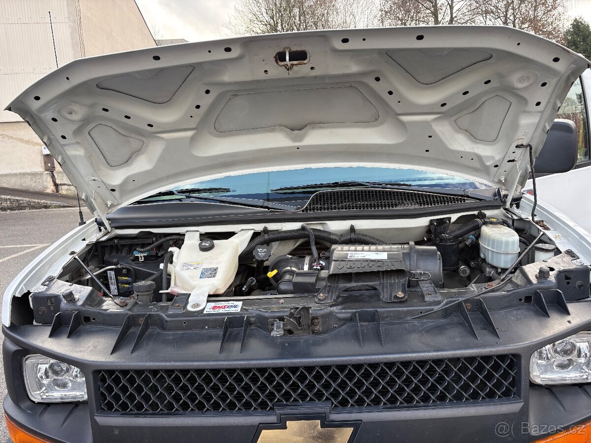 Chevrolet Express 2500 - 8