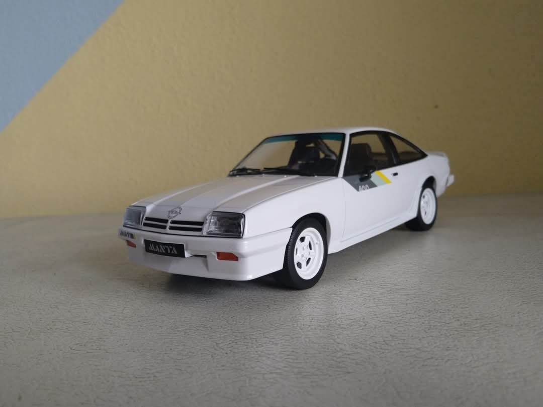 Modely různí výrobci 1/18 - 8