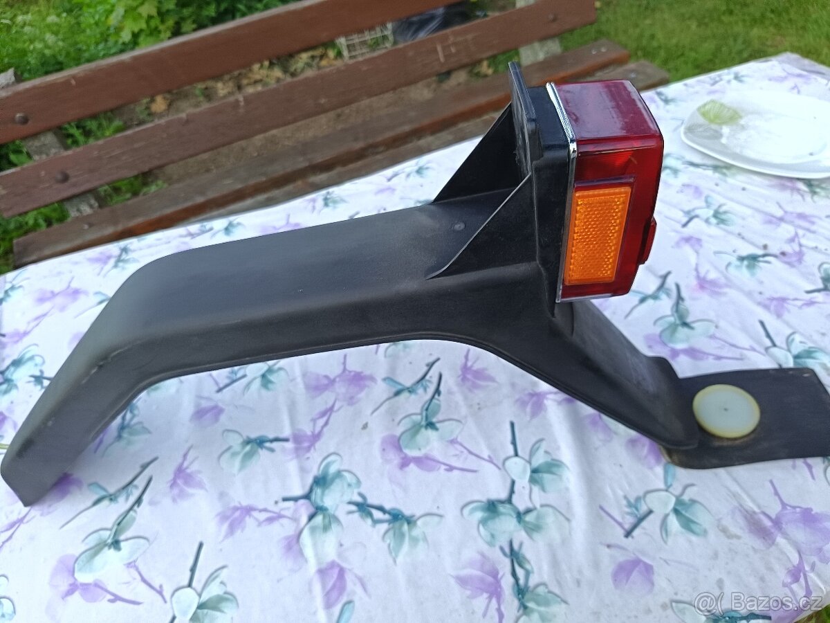 Manet korádo zadní blatník se světlem - 8