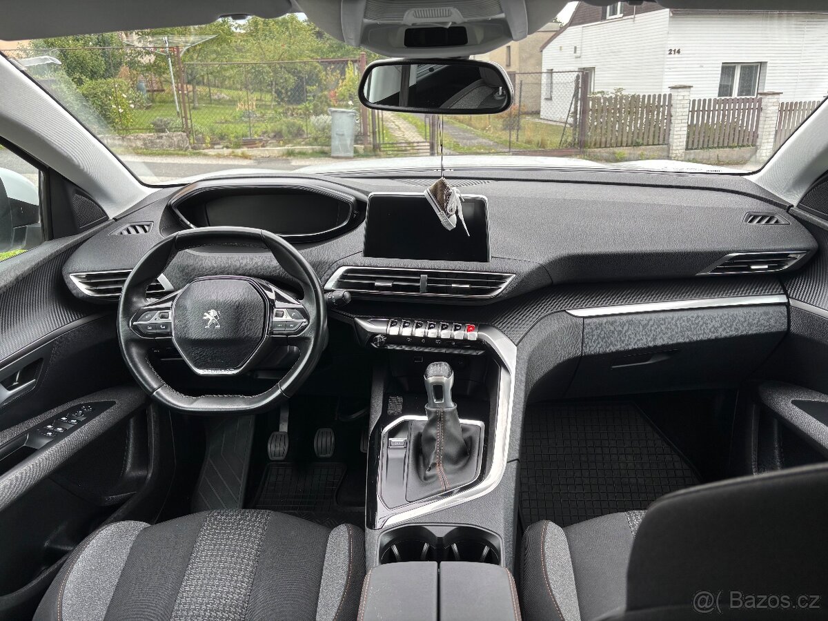 Peugeot 5008 1.2i 96kw 7 míst - 8