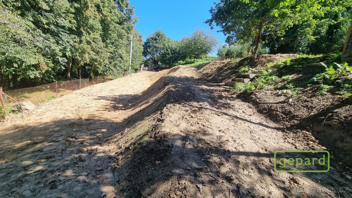 Prodej pozemku na výstavbu chaty u ČB - 8