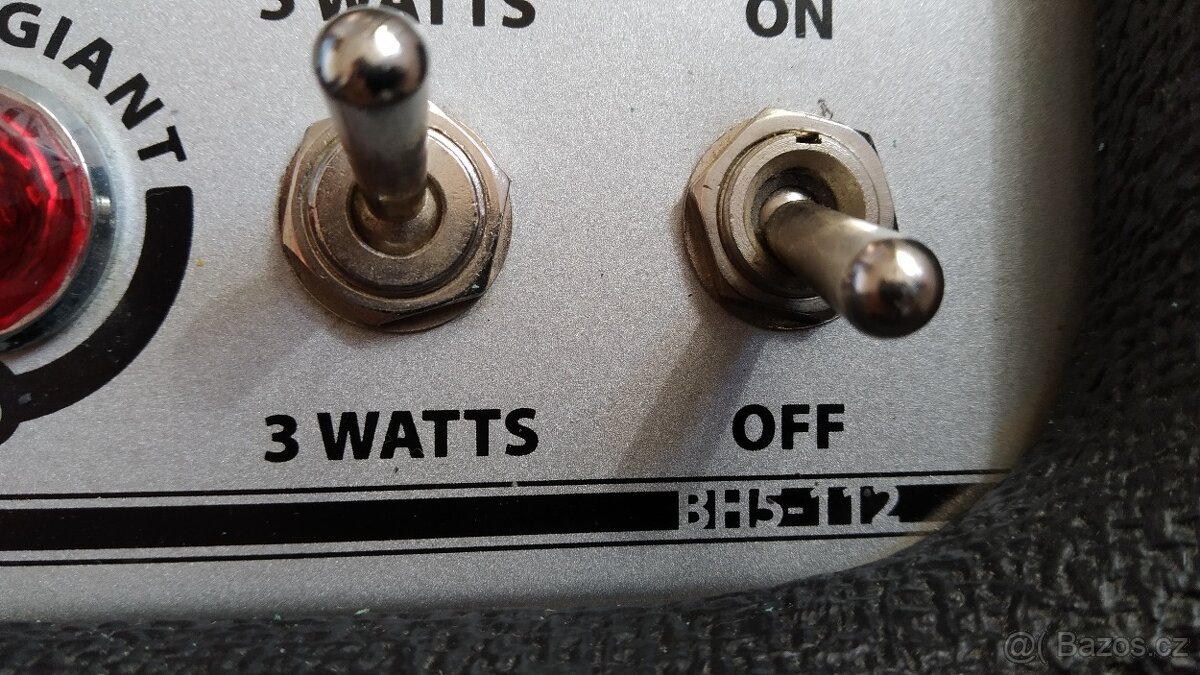 Kytarové celolampove kombo Black Heart BH15-112 - 8