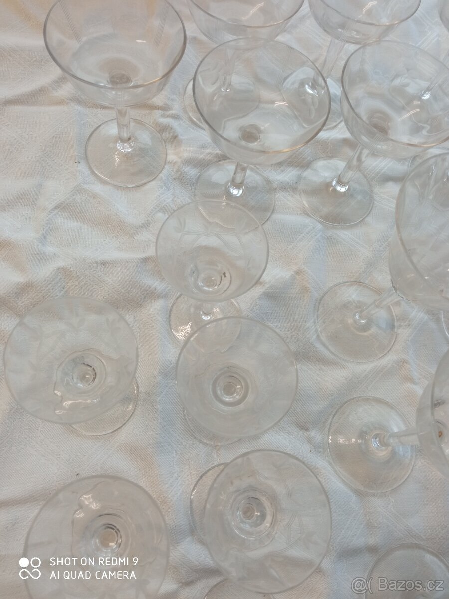 prodám sklo a porcelán - 8