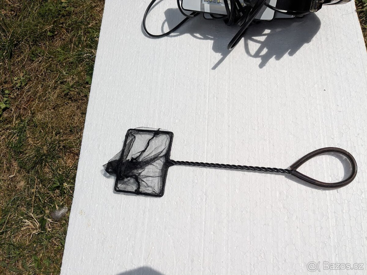 Akvária 9 a 20 l + příslušenství - 8