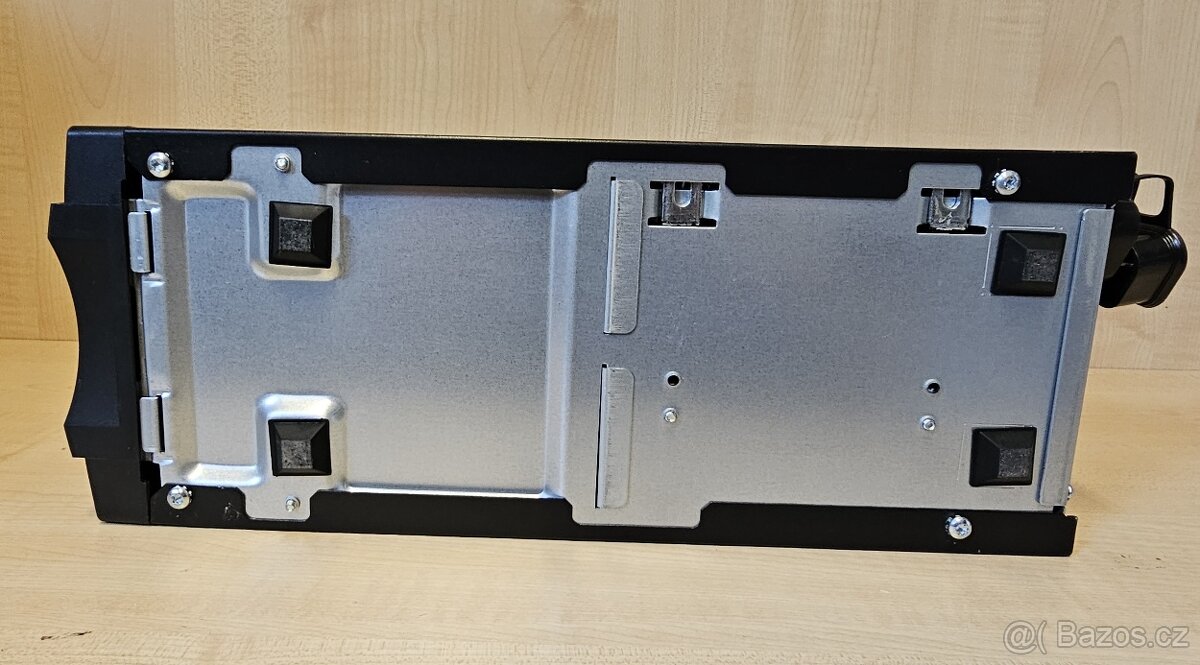 APC UPS - 750 - Záložní zdroj - bez baterie - 8