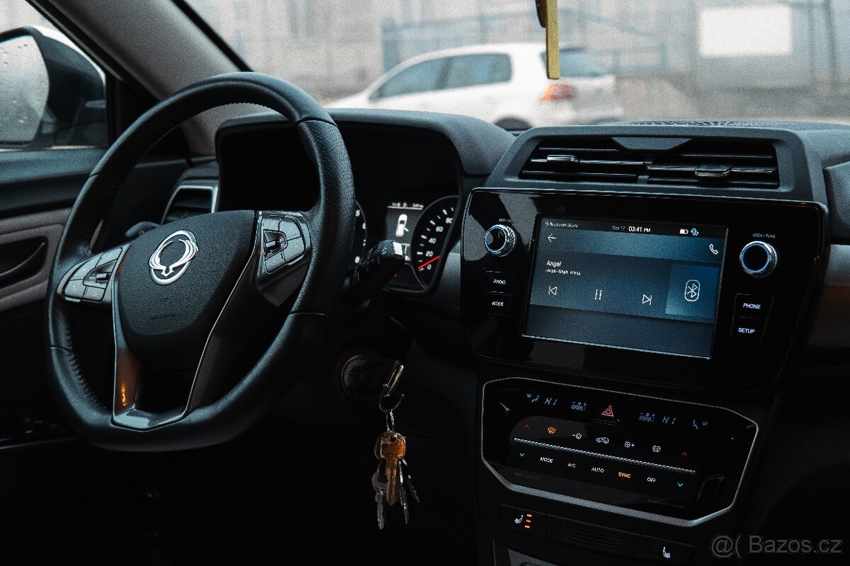 SSANGYONG TIVOLI GRAND - 8