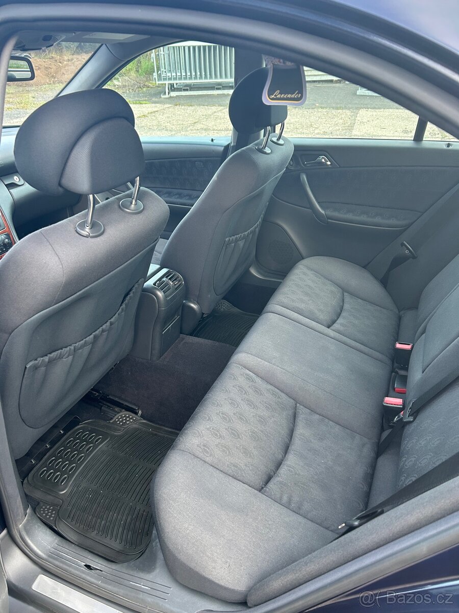 Mercedes-benz 203 c200 cdi - 8